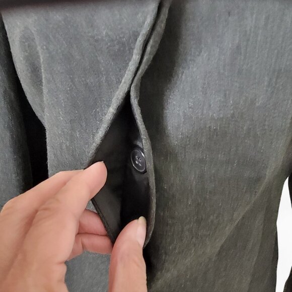 Ann Taylor Stretch Size 12P Charcoal Gray Hidden Button Closure Blazer - Picture 2 of 11